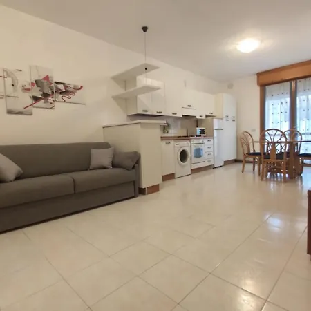 Appartamento Bafile 18 - Piazza Marconi - - 50 Mt Dal Mare *