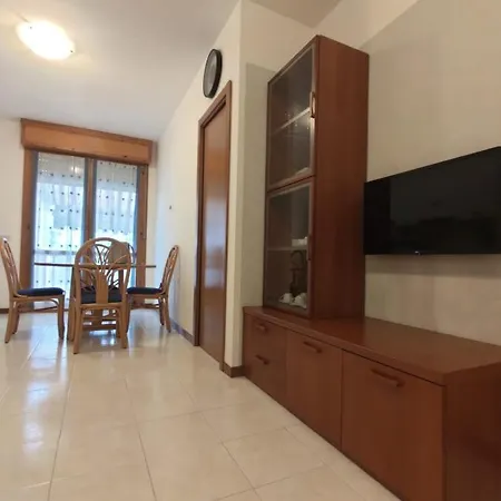 Bafile 18 - Piazza Marconi - - 50 Mt Dal Mare Appartamento Lido di Jesolo